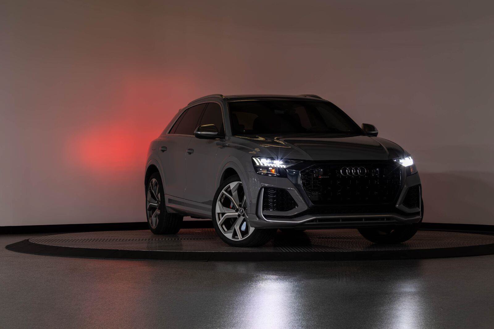 Used 2024 Audi RS Q8 w/ Executive Package AWD/4WD image 26