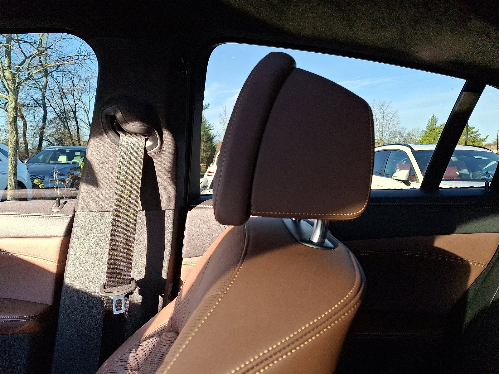 Used 2024 BMW X6 xDrive40i w/ Premium Package image 17