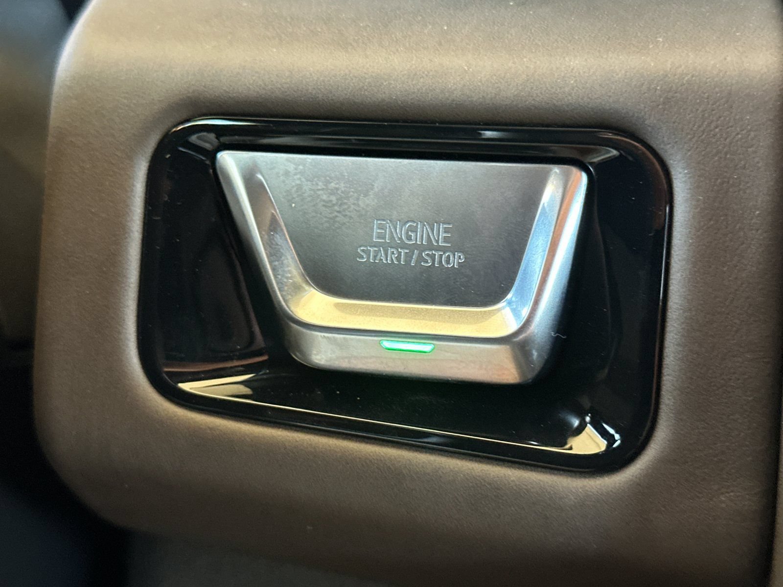 New 2026 GMC Yukon XL Denali Ultimate AWD/4WD image 24