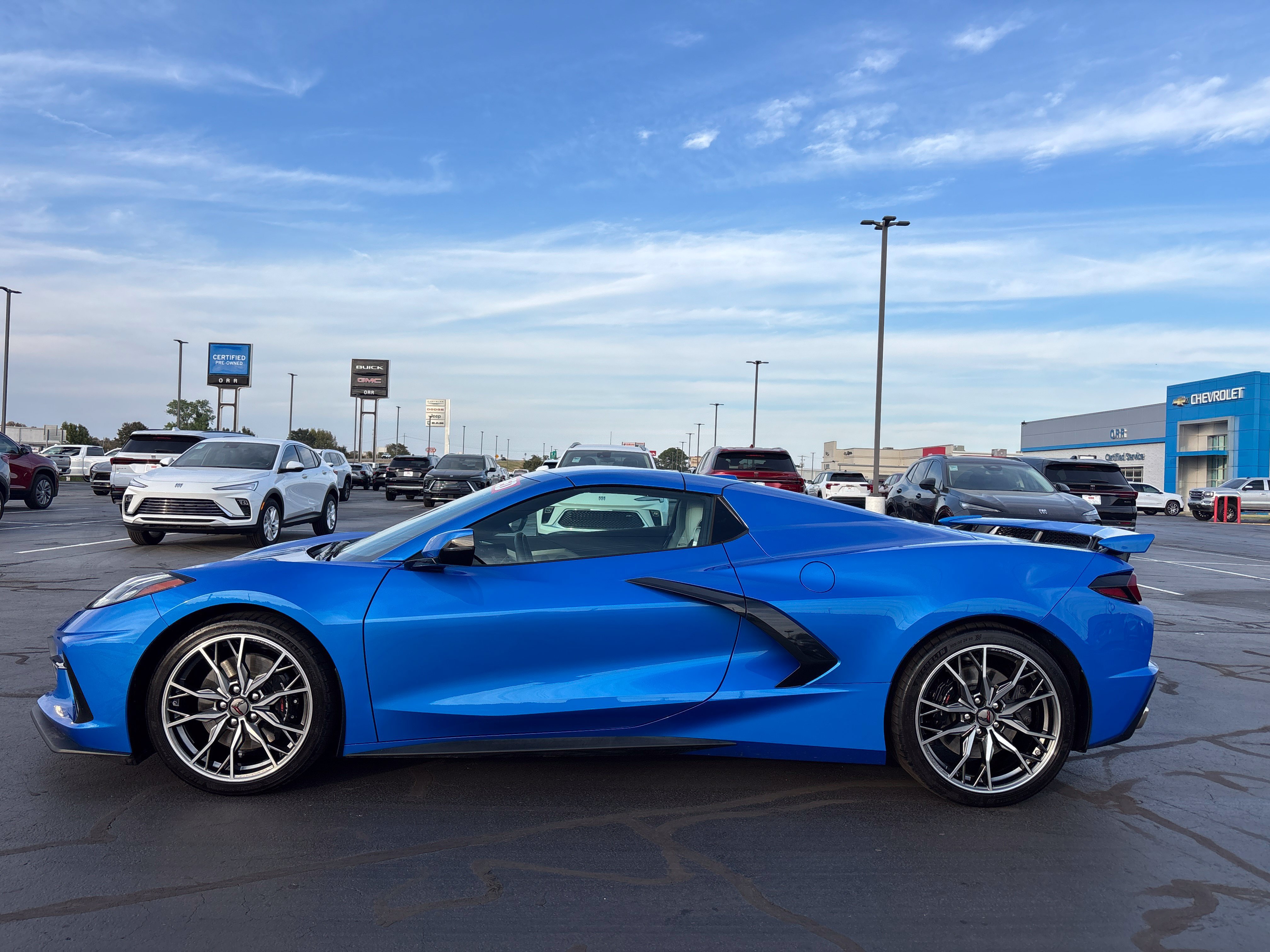 Used 2025 Chevrolet Corvette Stingray Preferred Conv w/ Z51 Performance Package RWD image 3