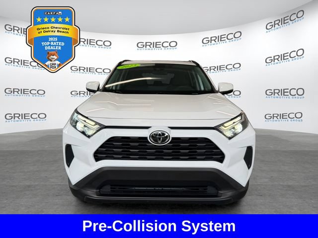 Used 2023 Toyota RAV4 XLE AWD/4WD image 2