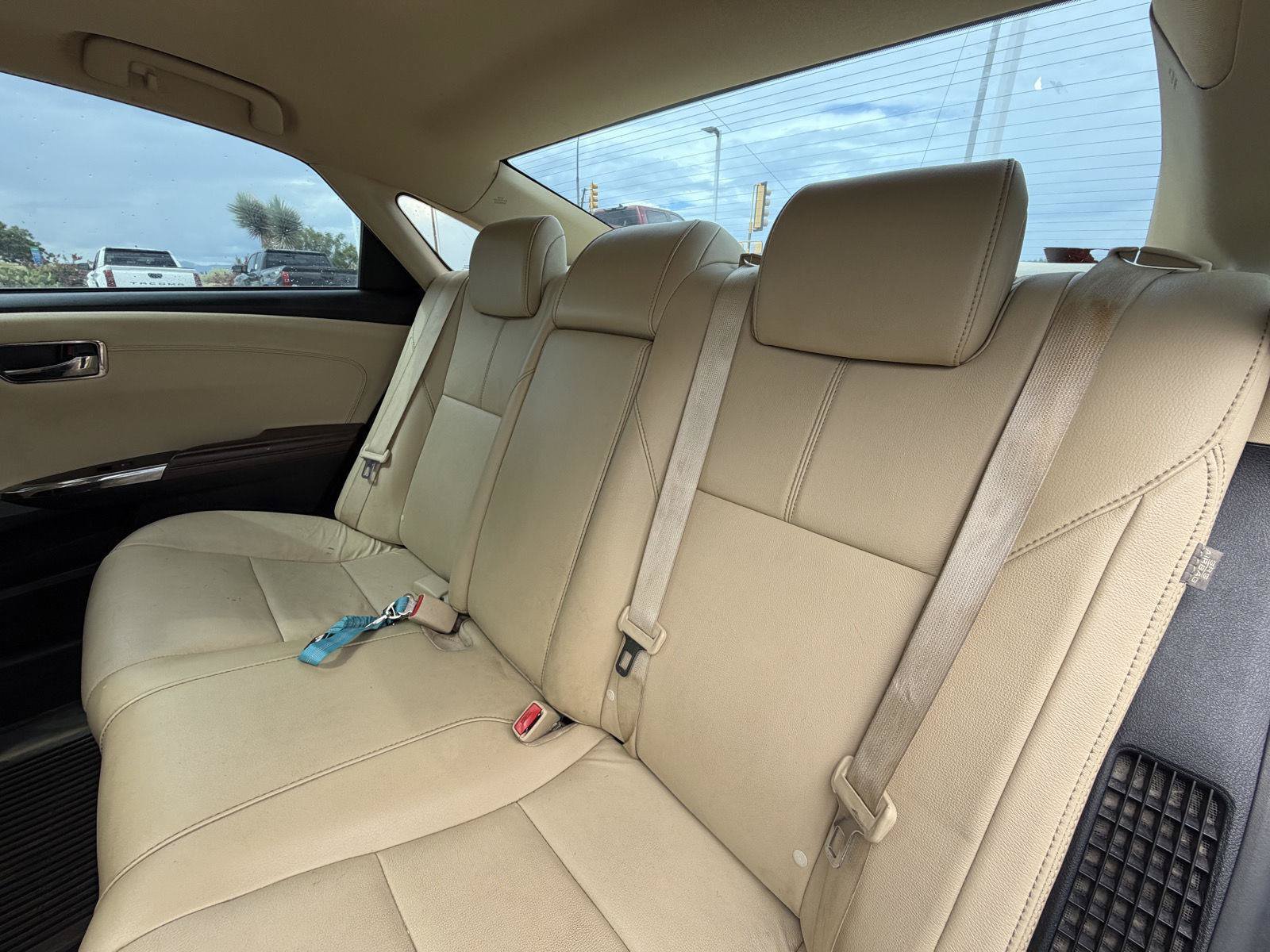 Used 2018 Toyota Avalon XLE Premium w/ All Weather Liner Package FWD image 16