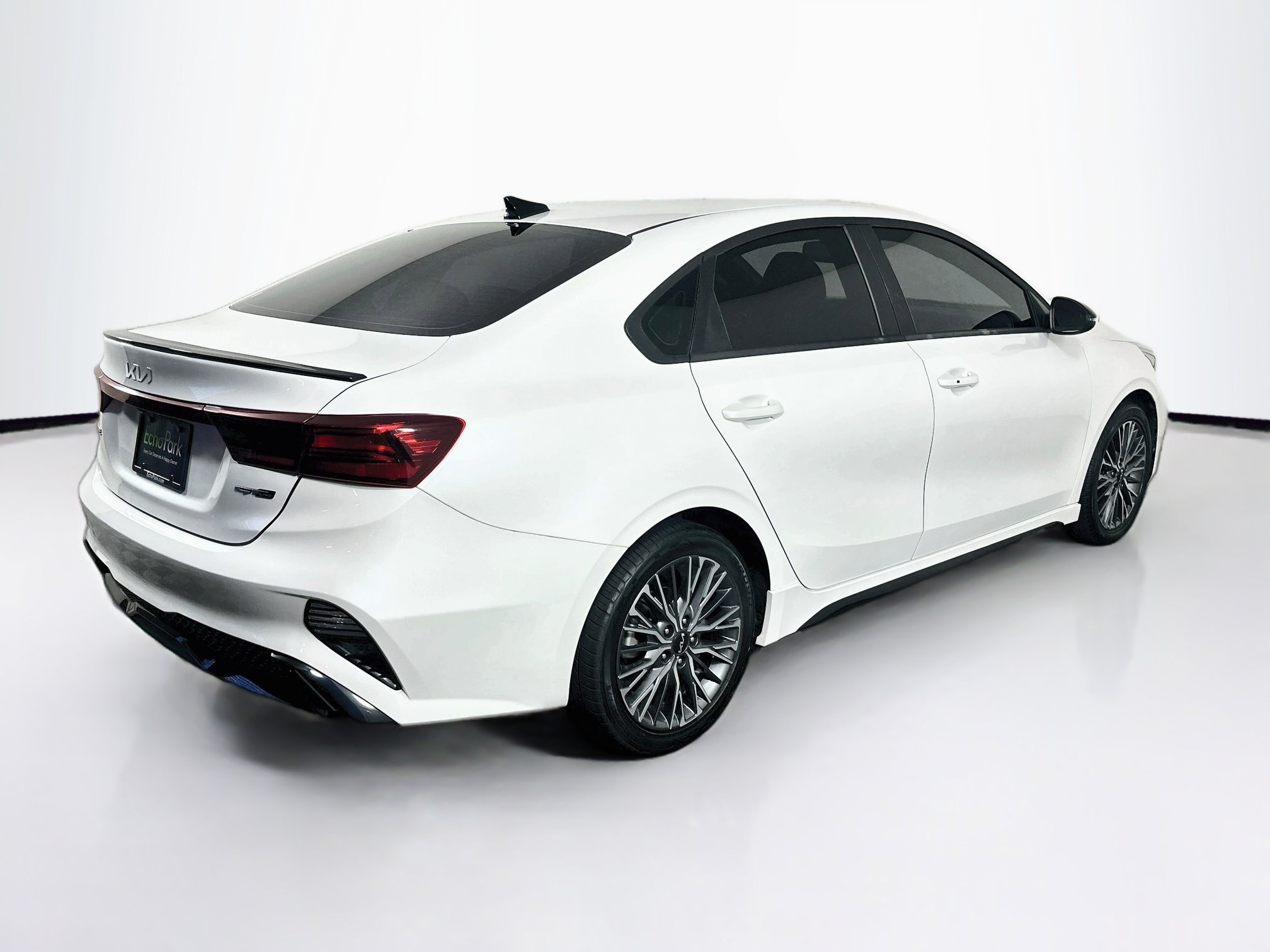 Used 2022 Kia Forte GT-Line FWD image 9