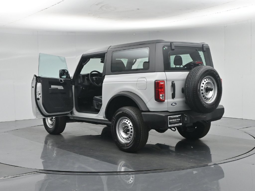 New 2026 Ford Bronco 2-Door AWD/4WD image 31