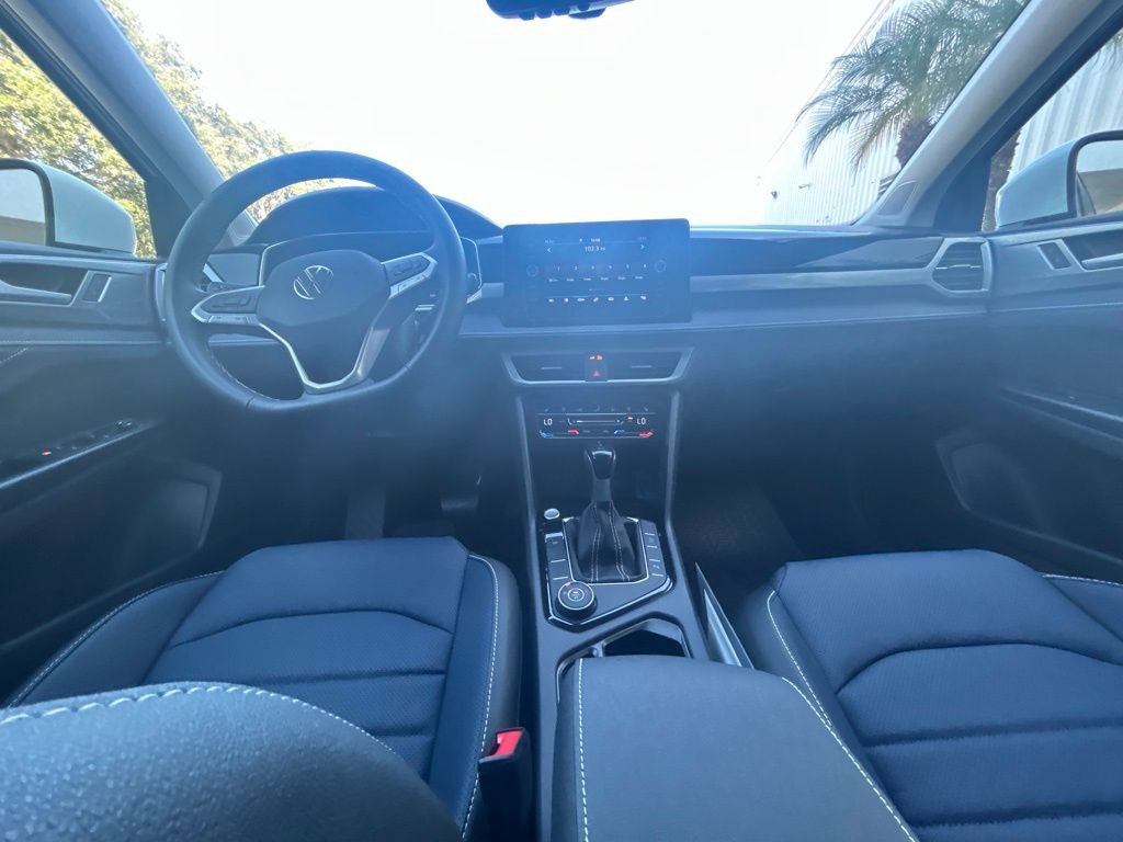 New 2026 Volkswagen Taos SEL image 10
