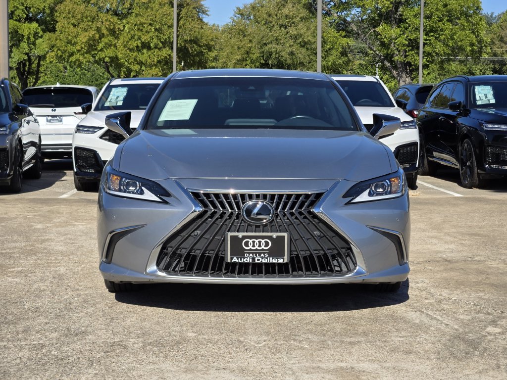 Used 2024 Lexus ES 250 w/ Premium Package AWD/4WD image 4