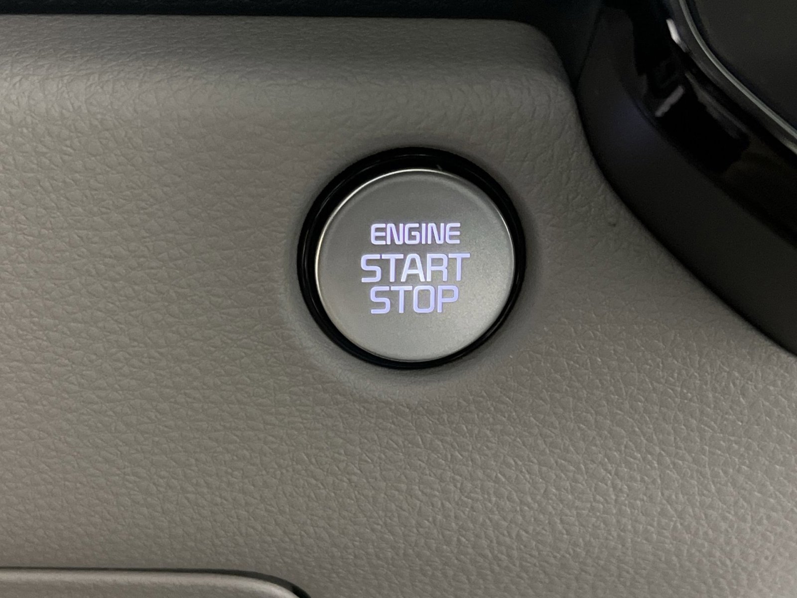 New 2026 Kia Carnival SX w/ SX Dark Edition Package image 31