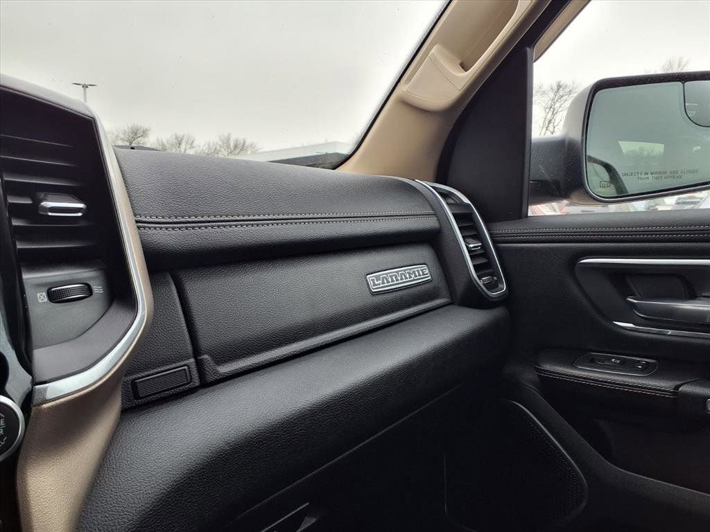 Used 2019 RAM 1500 Laramie image 18