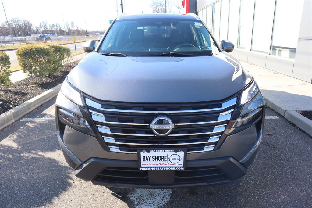 Certified 2024 Nissan Rogue SV w/ SV Premium Package image 4