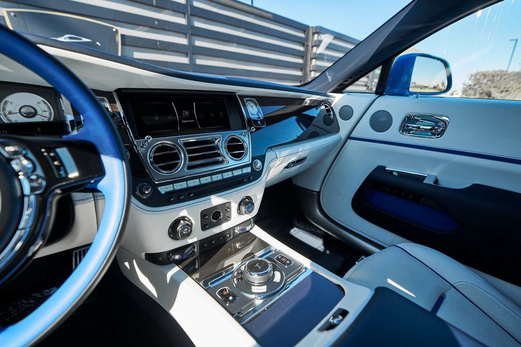 Used 2020 Rolls-Royce Wraith image 68