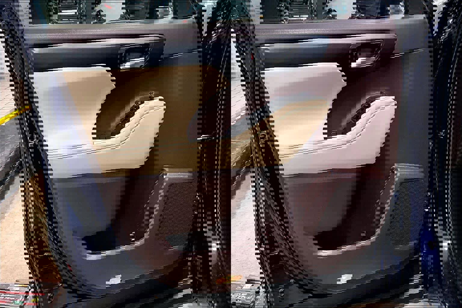 Used 2021 Toyota Highlander XLE image 21