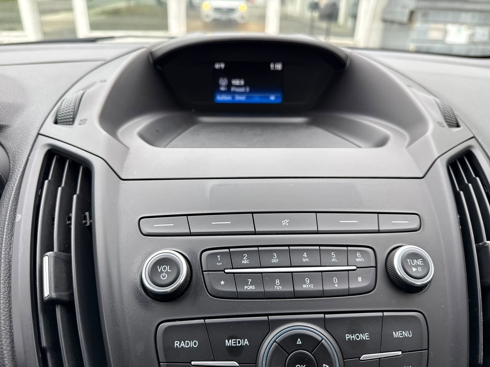 Used 2019 Ford Escape S image 19