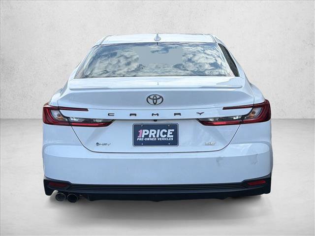 Used 2025 Toyota Camry SE FWD image 6