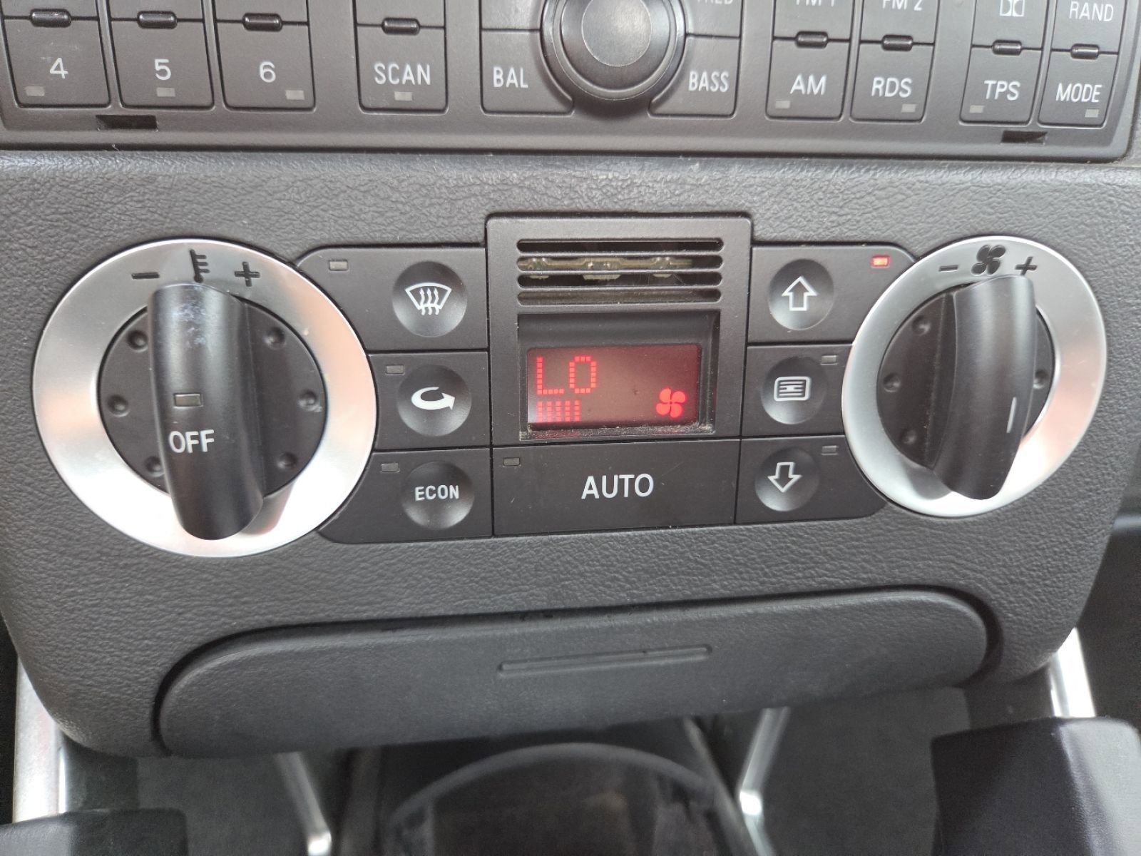 Used 2001 Audi TT 1.8T FWD image 26
