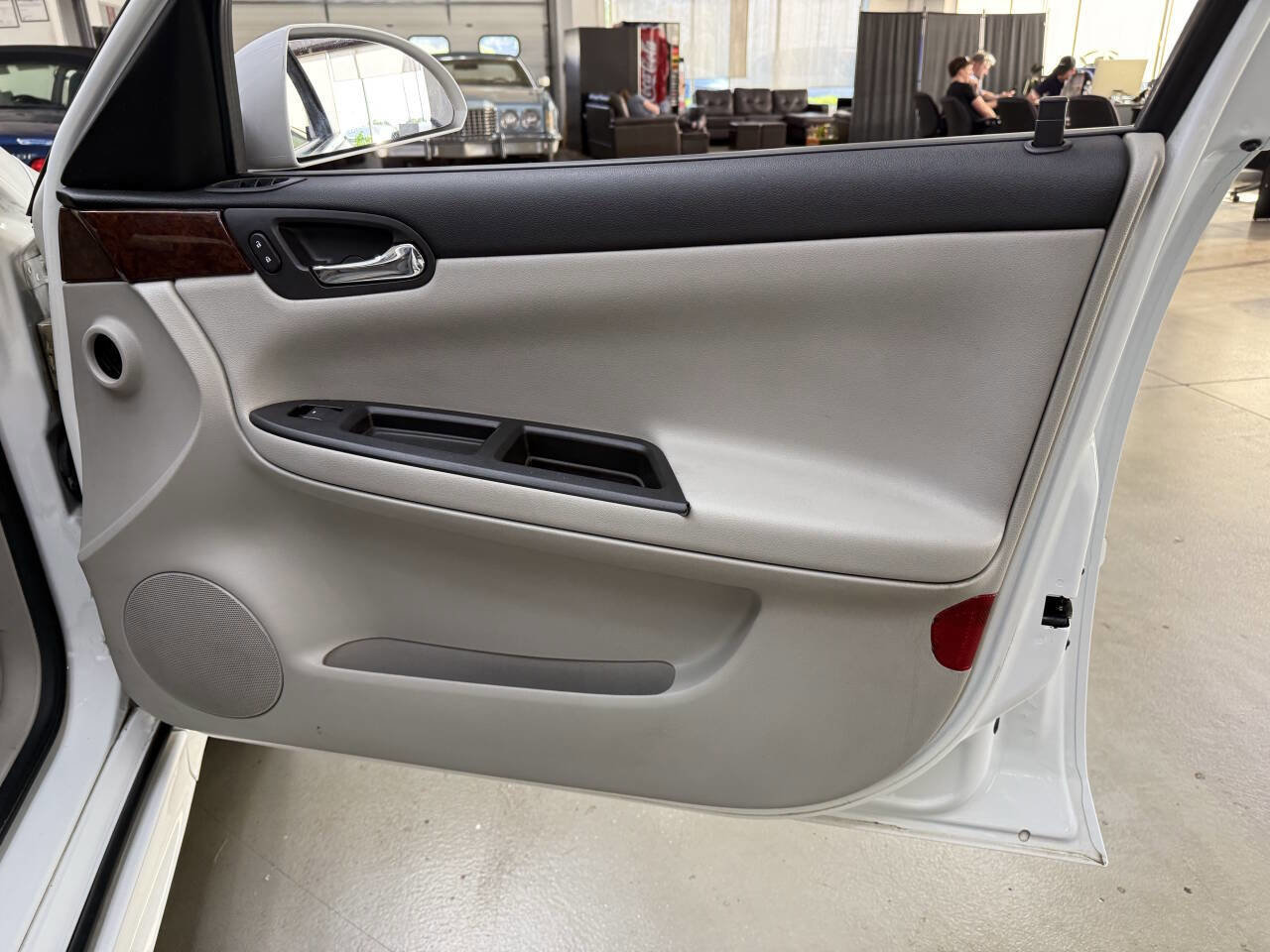 Used 2011 Chevrolet Impala LS image 16