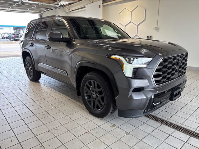 Used 2026 Toyota Sequoia Platinum AWD/4WD image 1