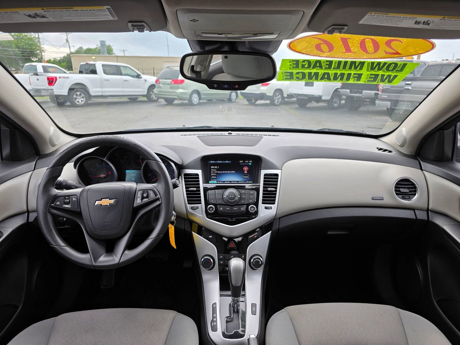 Used 2016 Chevrolet Cruze LT FWD image 13
