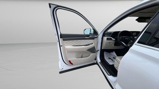 Used 2020 Hyundai Palisade Limited image 9