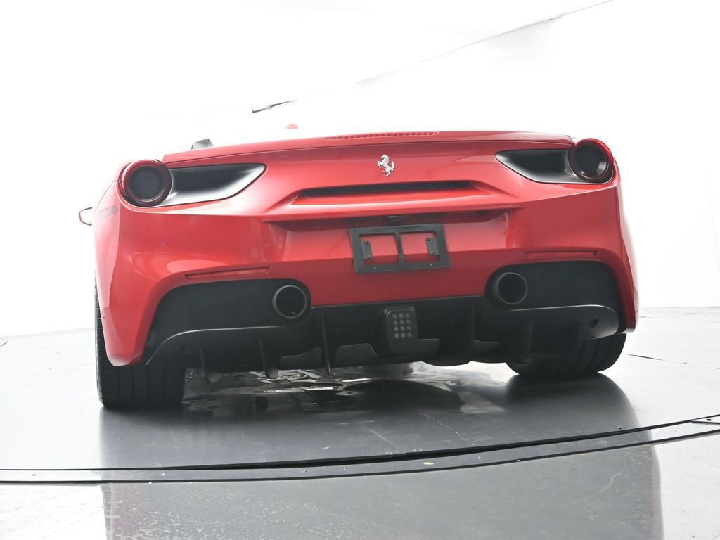 Used 2018 Ferrari 488 GTB RWD image 50