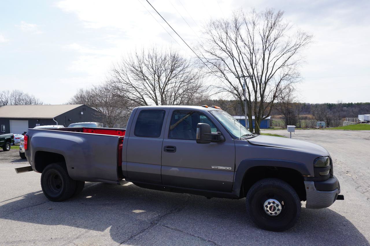 Used 2004 GMC Sierra 3500 4x4 Extended Cab w/ Heavy-Duty Power Package image 10