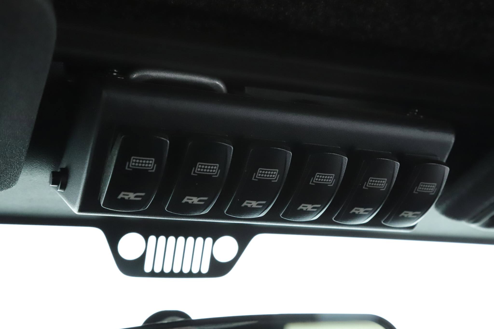 Used 2016 Jeep Wrangler Unlimited Sport w/ Connectivity Group image 13