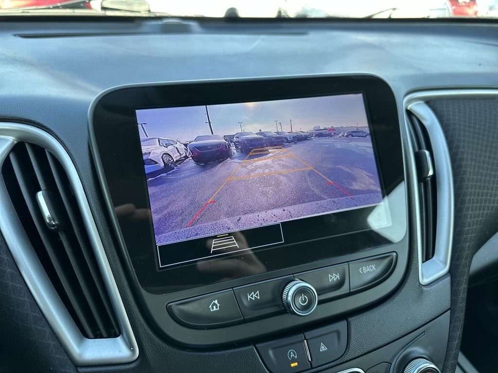 Used 2024 Chevrolet Malibu LS image 17