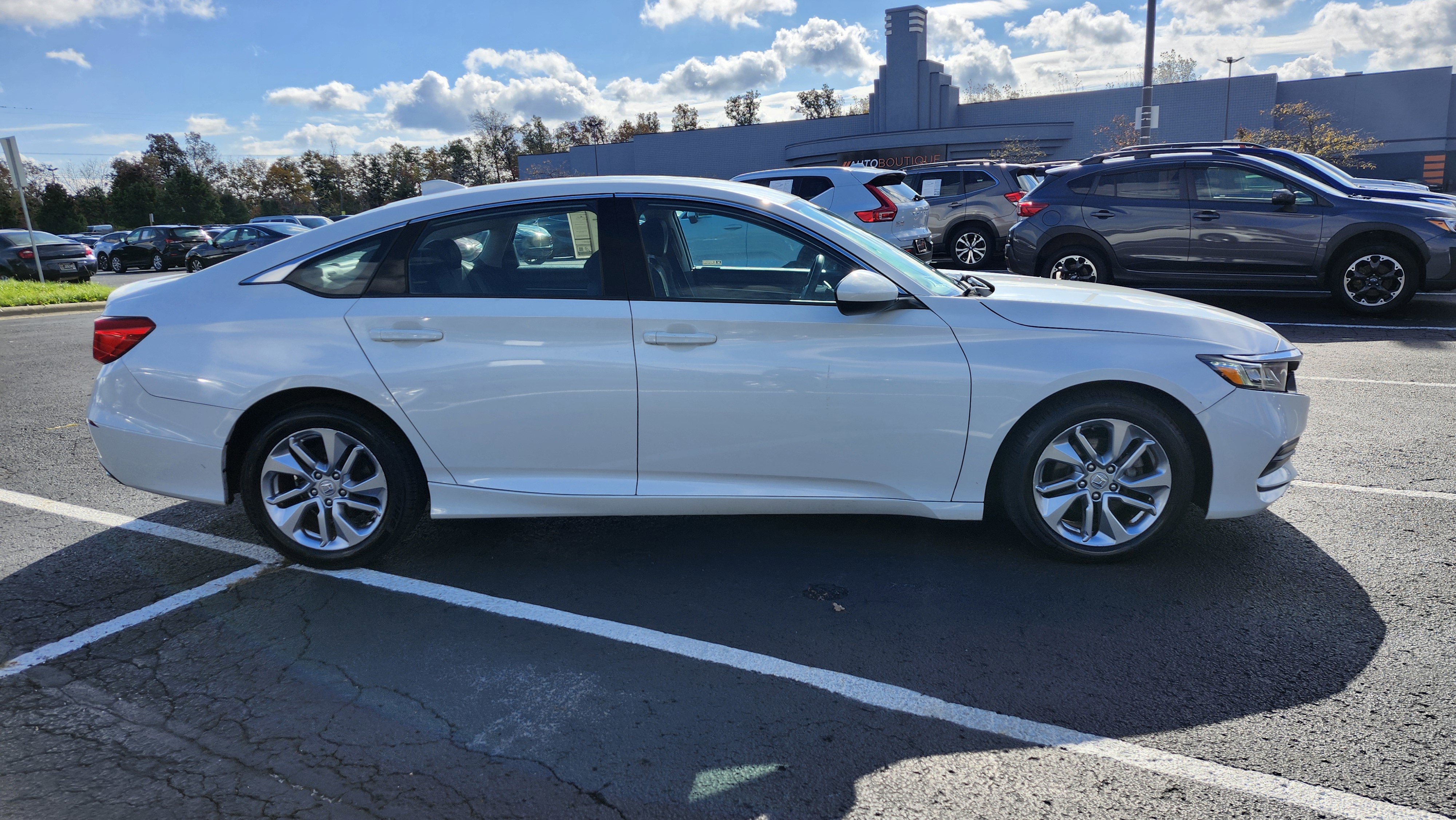 Used 2018 Honda Accord LX image 12