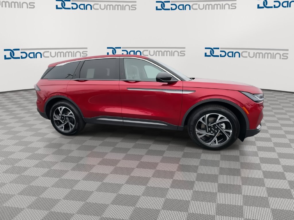 New 2026 Lincoln Nautilus Premier w/ Equipment Group 102A AWD/4WD image 9