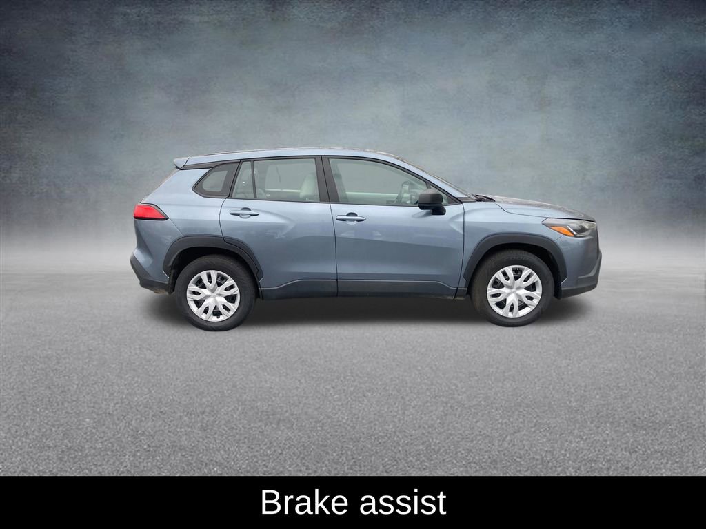 Used 2023 Toyota Corolla Cross L image 8