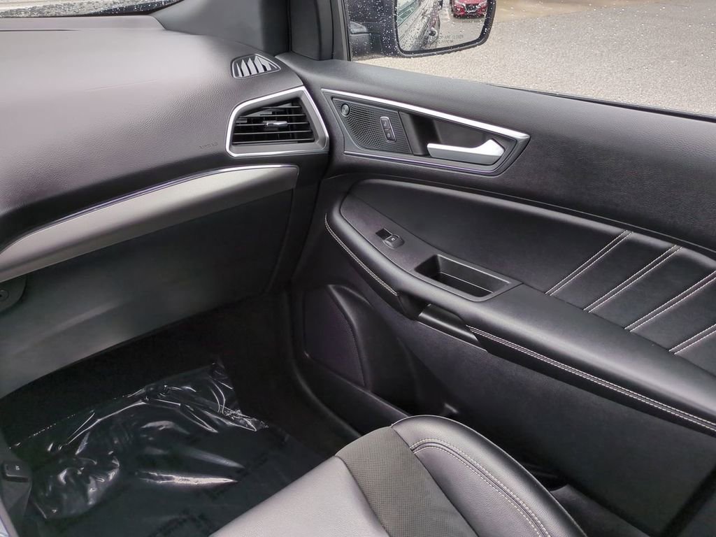 Used 2022 Ford Edge ST w/ Equipment Group 401A image 17