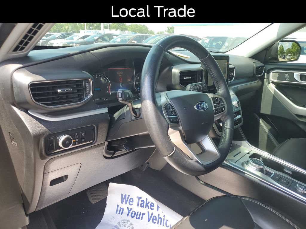 Used 2022 Ford Explorer XLT w/ Equipment Group 202A AWD/4WD image 8