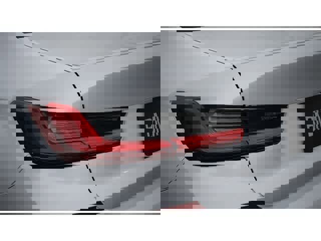 New 2025 BMW 330i Sedan w/ M Sport Package image 8