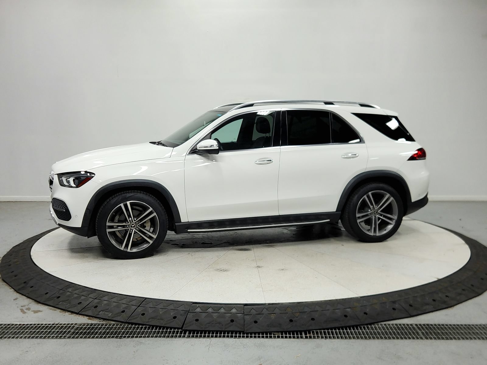 Used 2022 Mercedes-Benz GLE 350 image 5