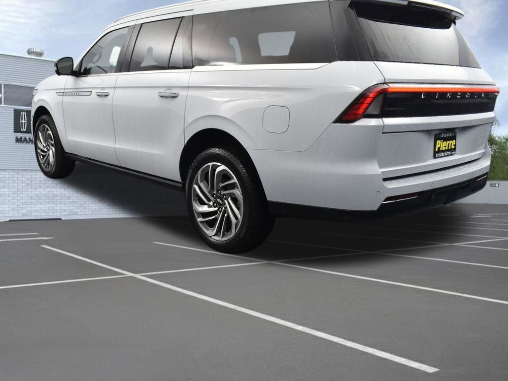 New 2026 Lincoln Navigator L Reserve AWD/4WD image 7