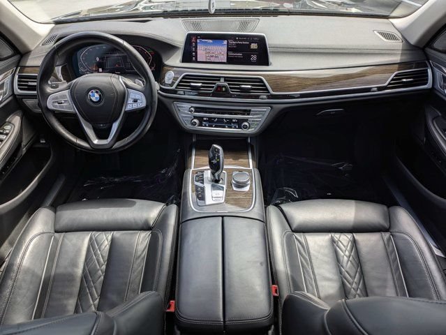 Used 2020 BMW 750i xDrive w/ Cold Weather Package AWD/4WD image 13