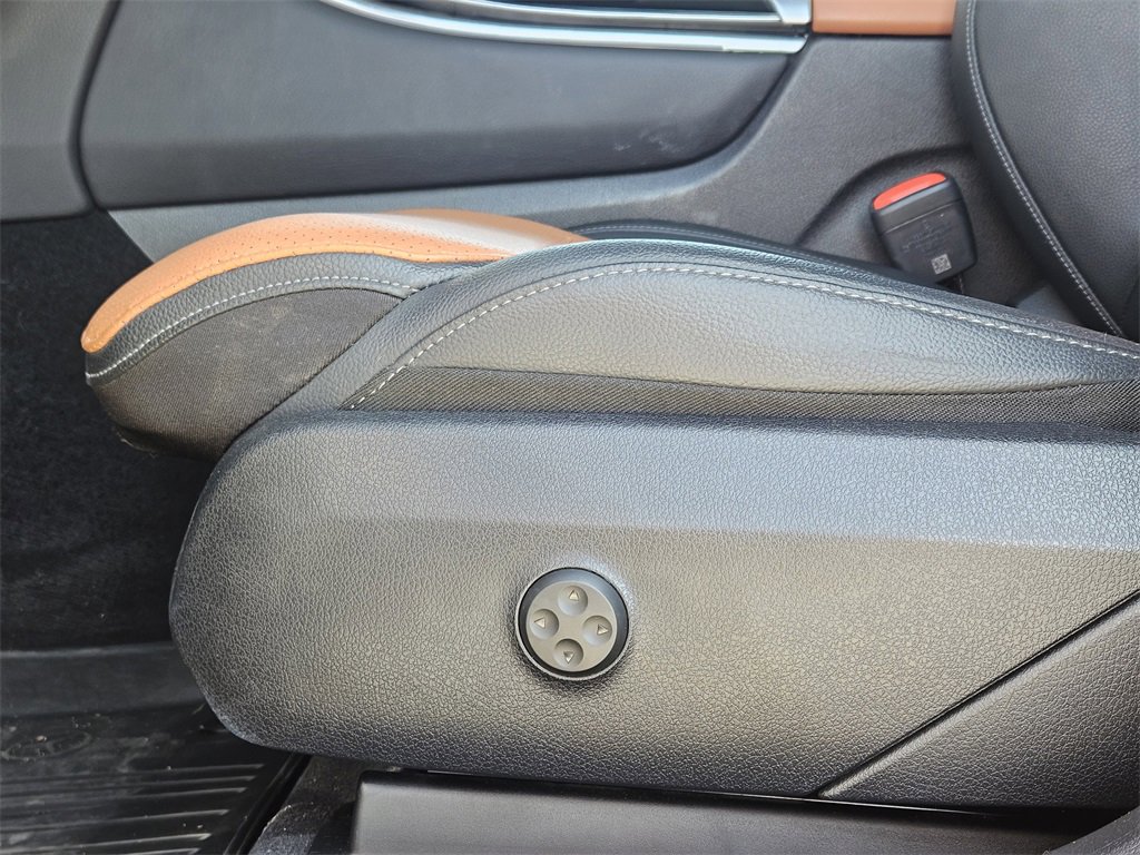 Used 2023 Mercedes-Benz GLC 300 GLC 300 image 18