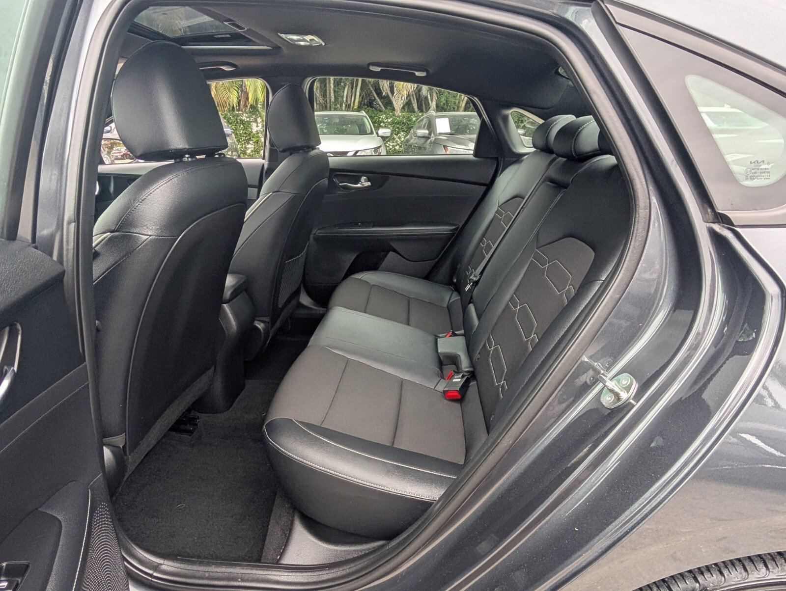 Used 2024 Kia Forte GT-Line w/ GT-Line Premium Package image 12