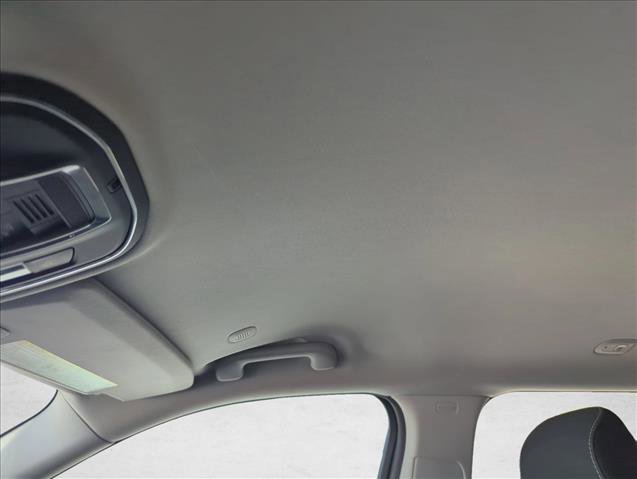 Used 2023 Jeep Grand Cherokee L Laredo image 10