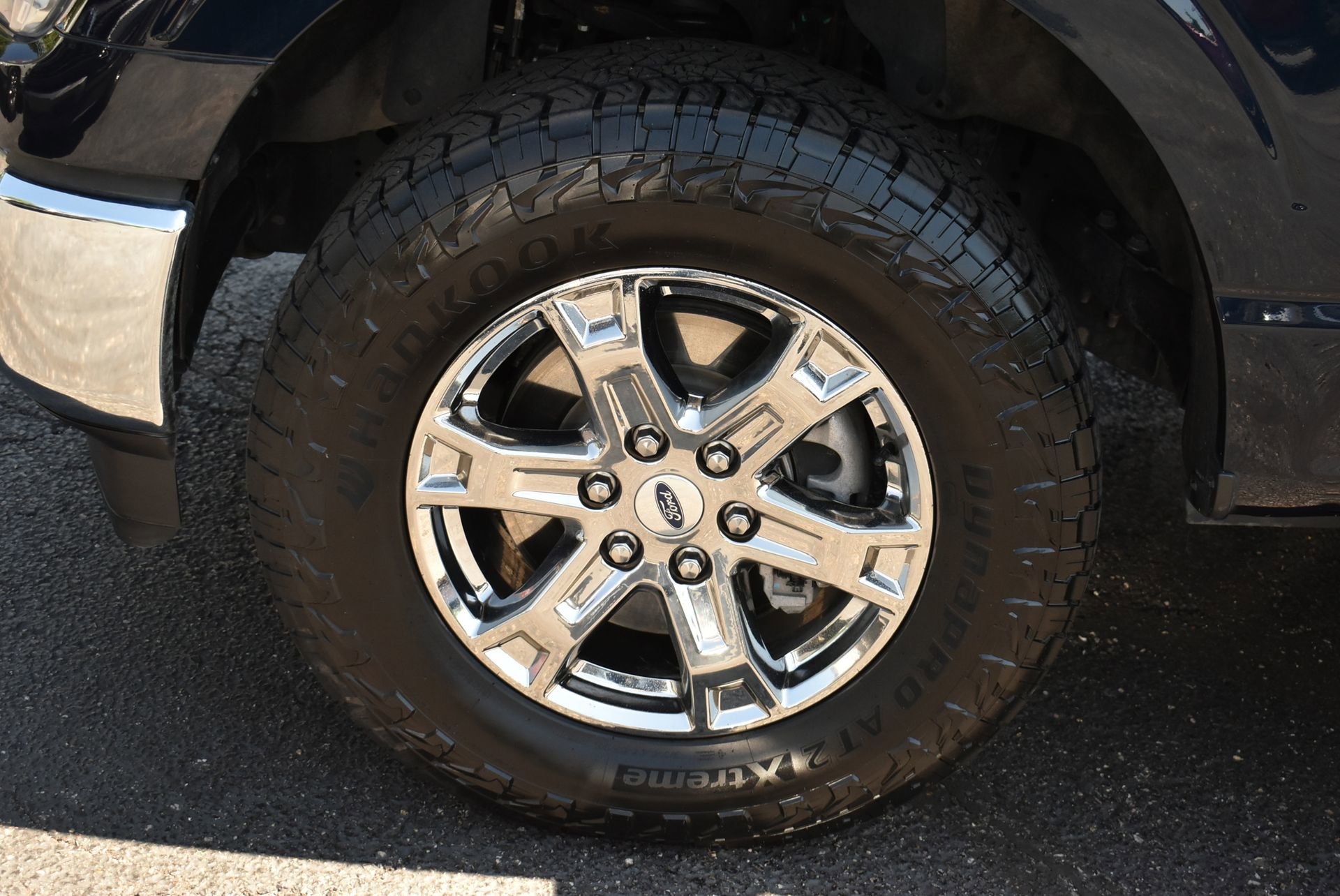 Used 2023 Ford F150 Lariat w/ Trailer Tow Package AWD/4WD image 9