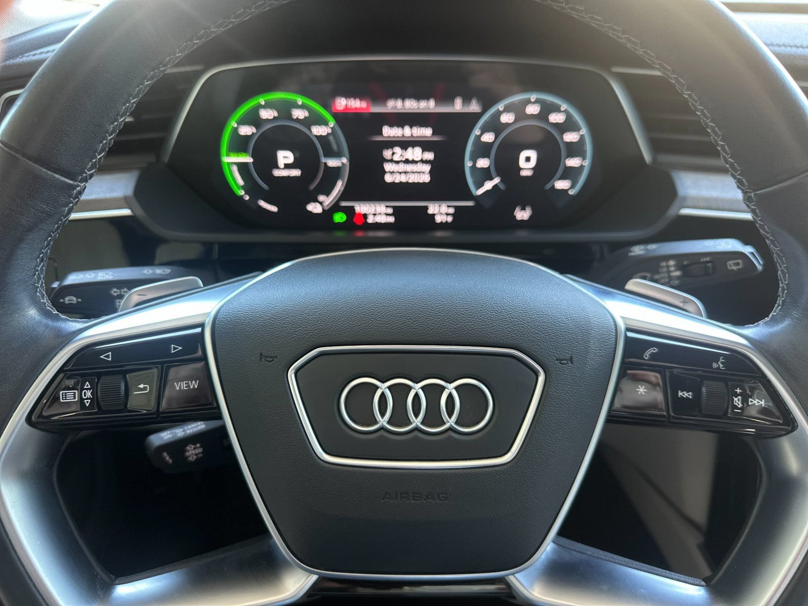 Used 2024 Audi Q8 e-tron Premium Plus w/ Premium Plus Package AWD/4WD image 27