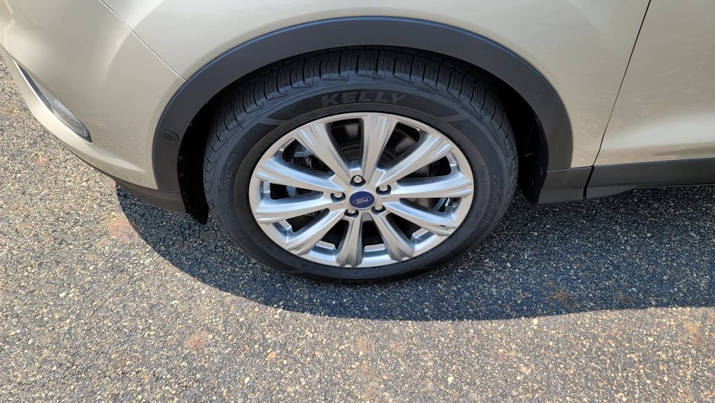 Used 2017 Ford Escape Titanium w/ Equipment Group 301A FWD image 6