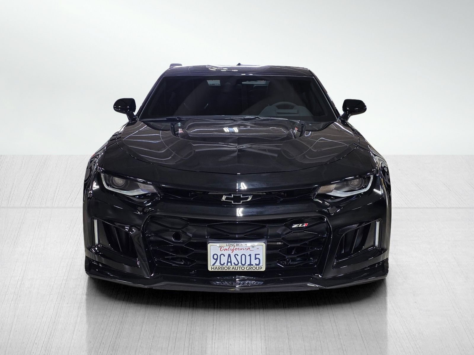 Used 2022 Chevrolet Camaro ZL1 RWD image 2