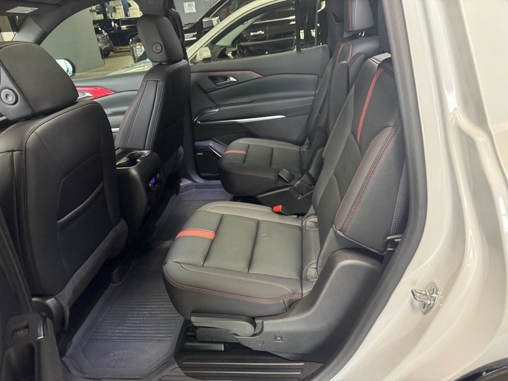 Used 2024 Chevrolet Traverse RS w/ LPO, Floor Liner Package image 14