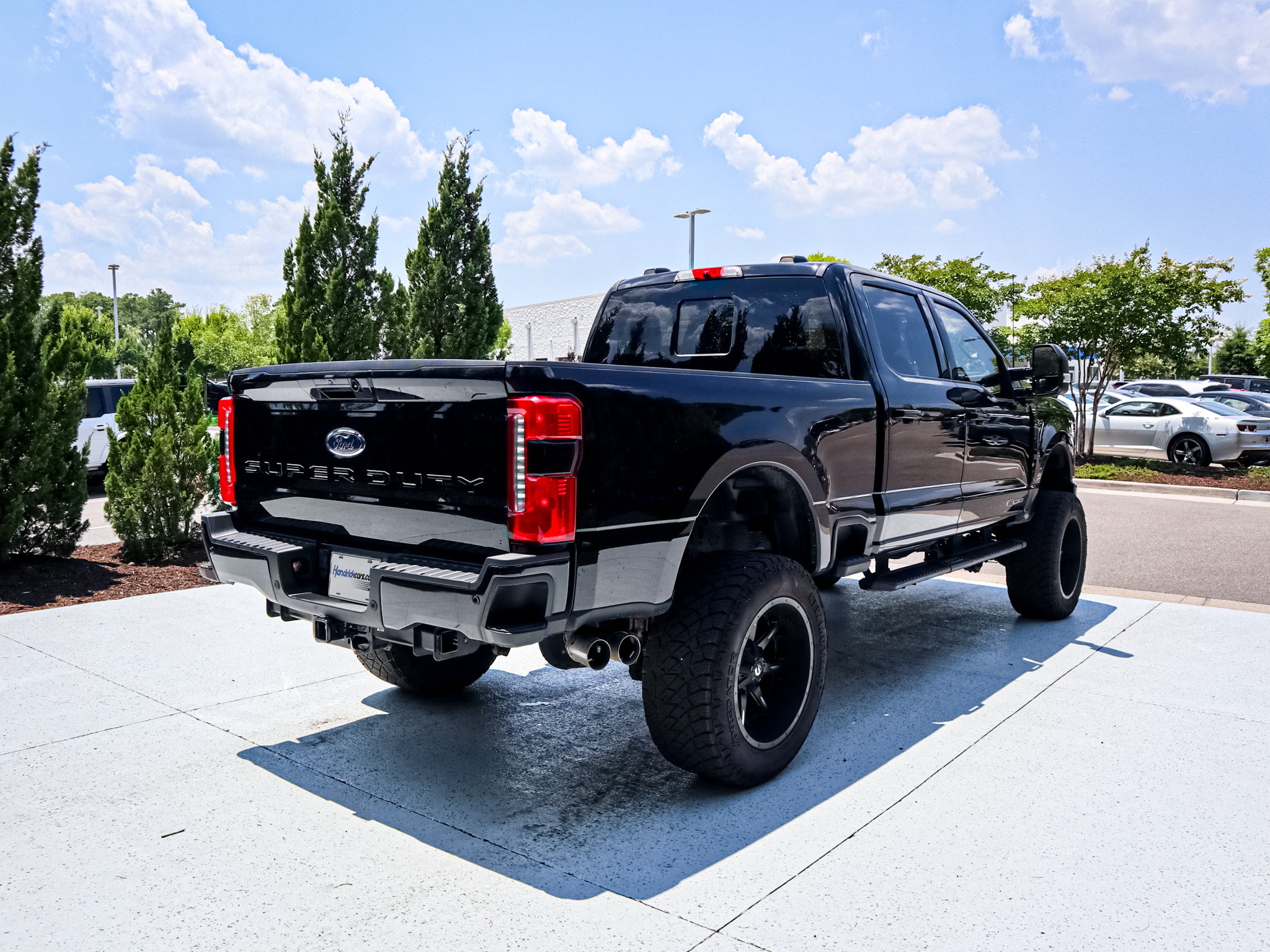Used 2023 Ford F250 Lariat w/ Lariat Ultimate Package AWD/4WD image 11