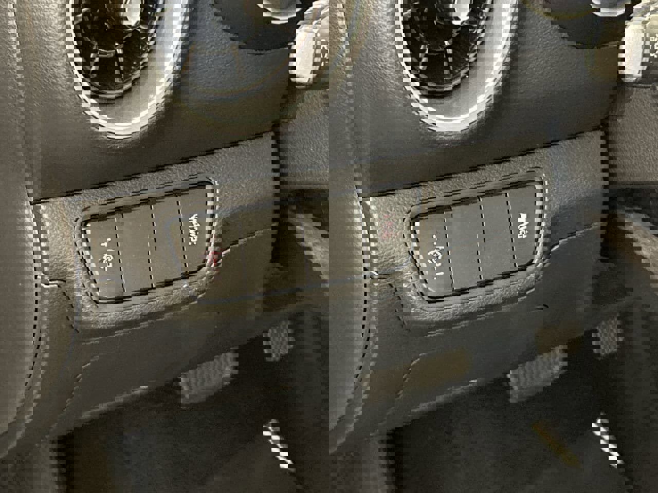 Used 2024 Kia Forte LXS image 12