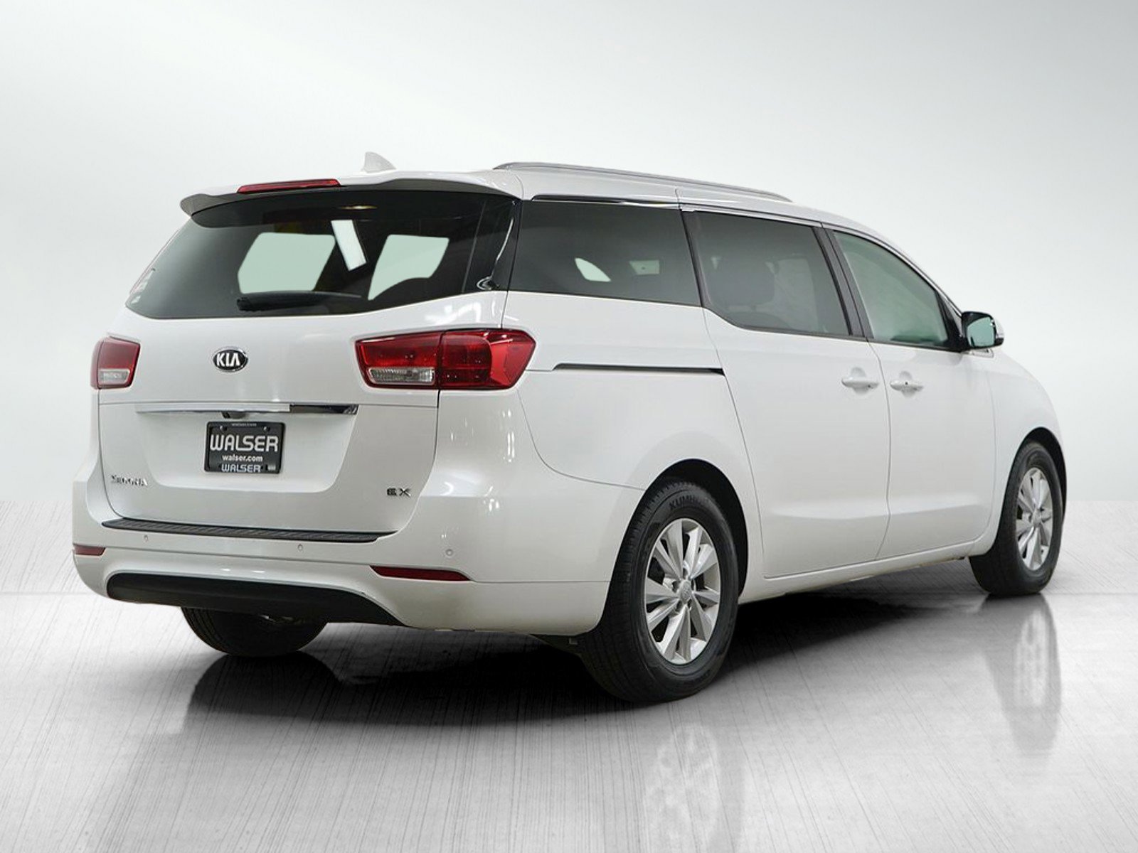 Used 2018 Kia Sedona EX image 6