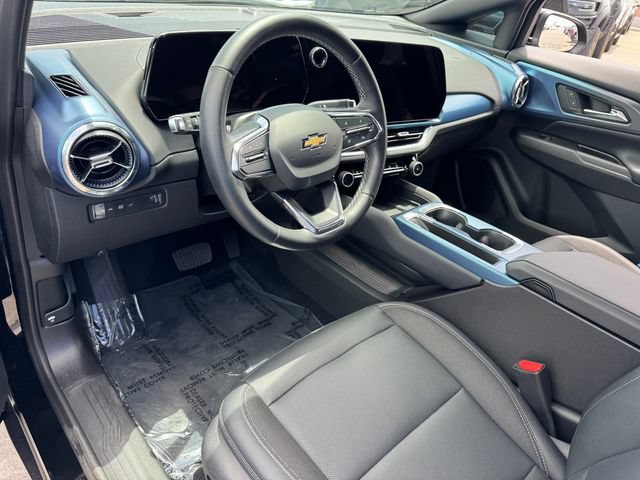 Certified 2024 Chevrolet Equinox EV LT FWD image 13