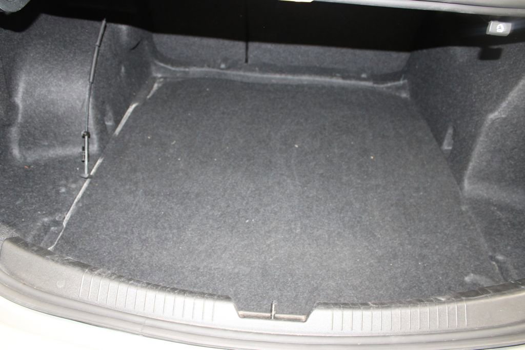 Used 2025 Chevrolet Malibu LT image 26