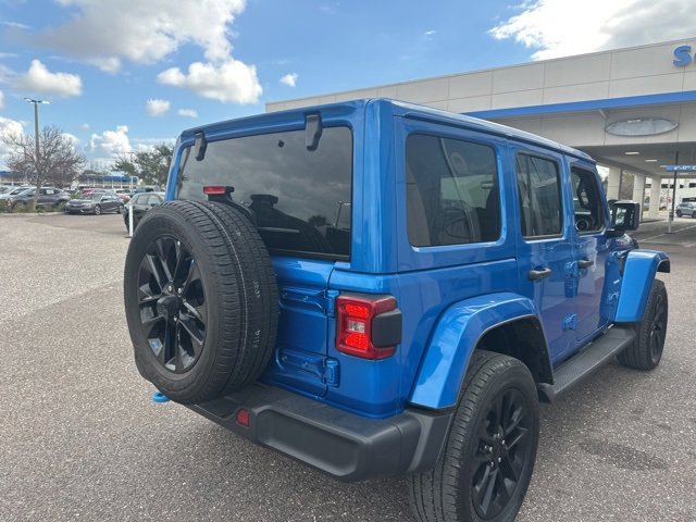 Used 2023 Jeep Wrangler Unlimited Sahara w/ Cold Weather Group image 40