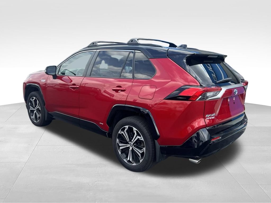 Used 2022 Toyota RAV4 XSE w/ Weather Package AWD/4WD image 4